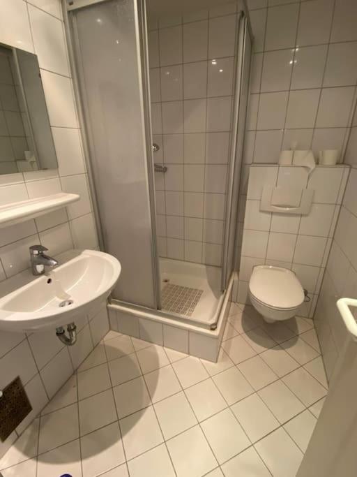 Studio 50 Qm Zentral In Domnaehe Cologne Extérieur photo
