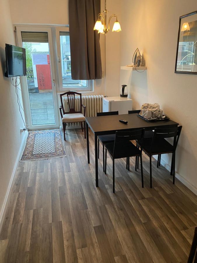 Studio 50 Qm Zentral In Domnaehe Cologne Extérieur photo